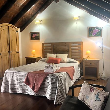 Stunning Rustic House El Pinar & Wifi Pension Buitenkant foto