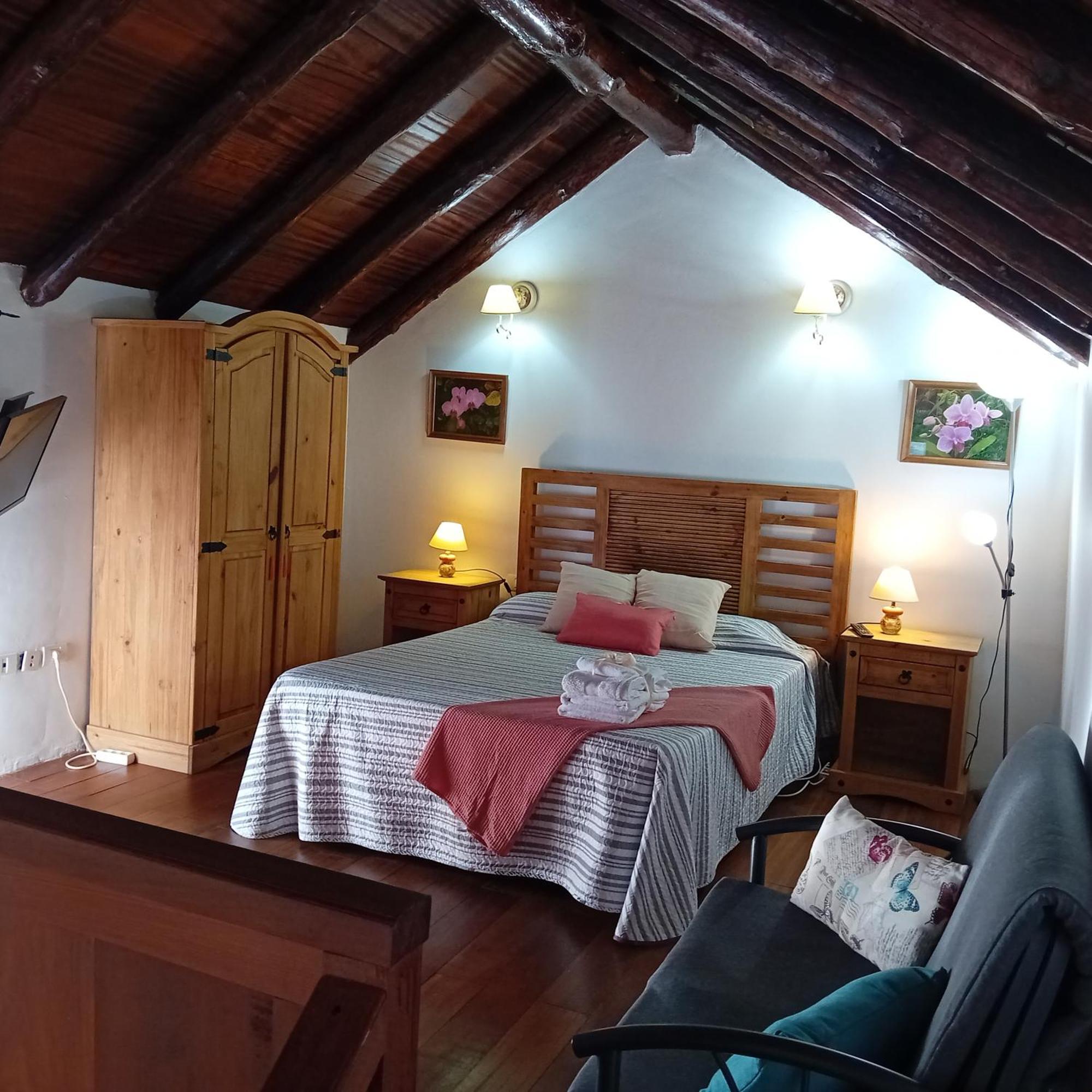 Stunning Rustic House El Pinar & Wifi Pension Buitenkant foto